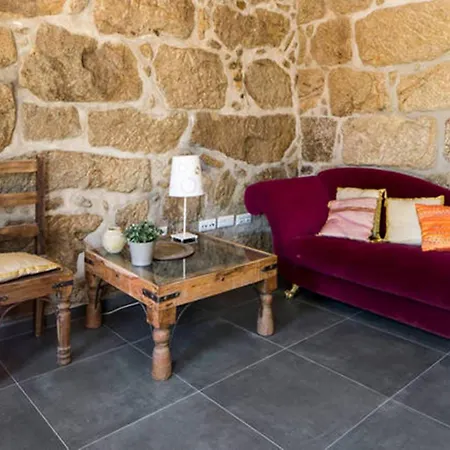 Renoviertes Fuer 4 Personen In By Interhome Tondela